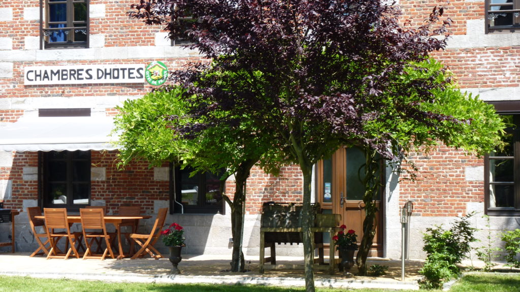 La terrasse de la maison d'hôtes Aubépine